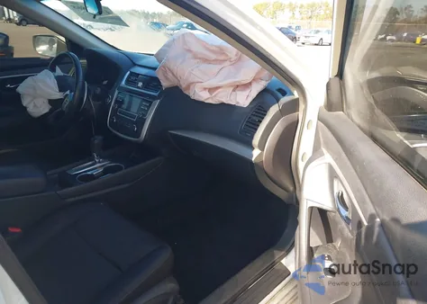 2017 Nissan Altima 2.5 Sr из США, поврежденный, VIN 1N4AL3AP7HC221054